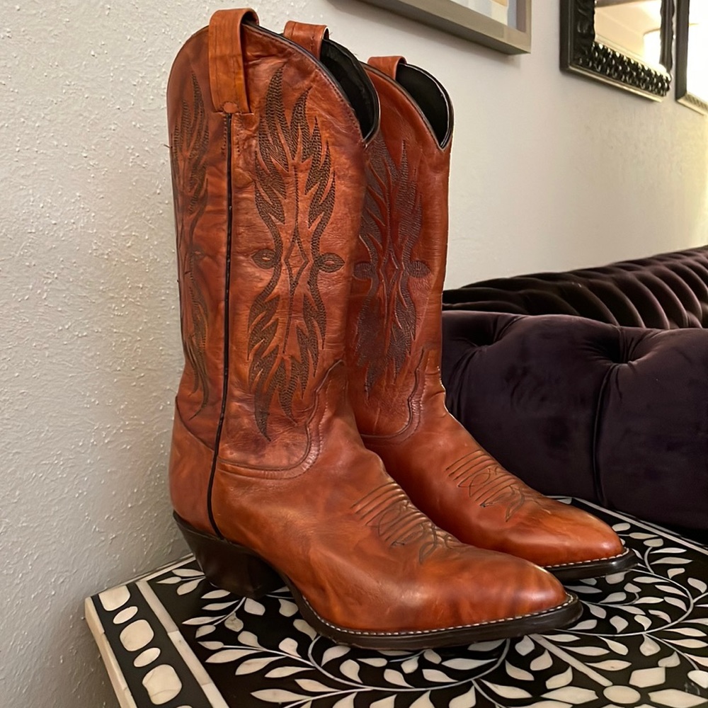 Genuine Leather Tony Lama cowgirl or cowboy boots.